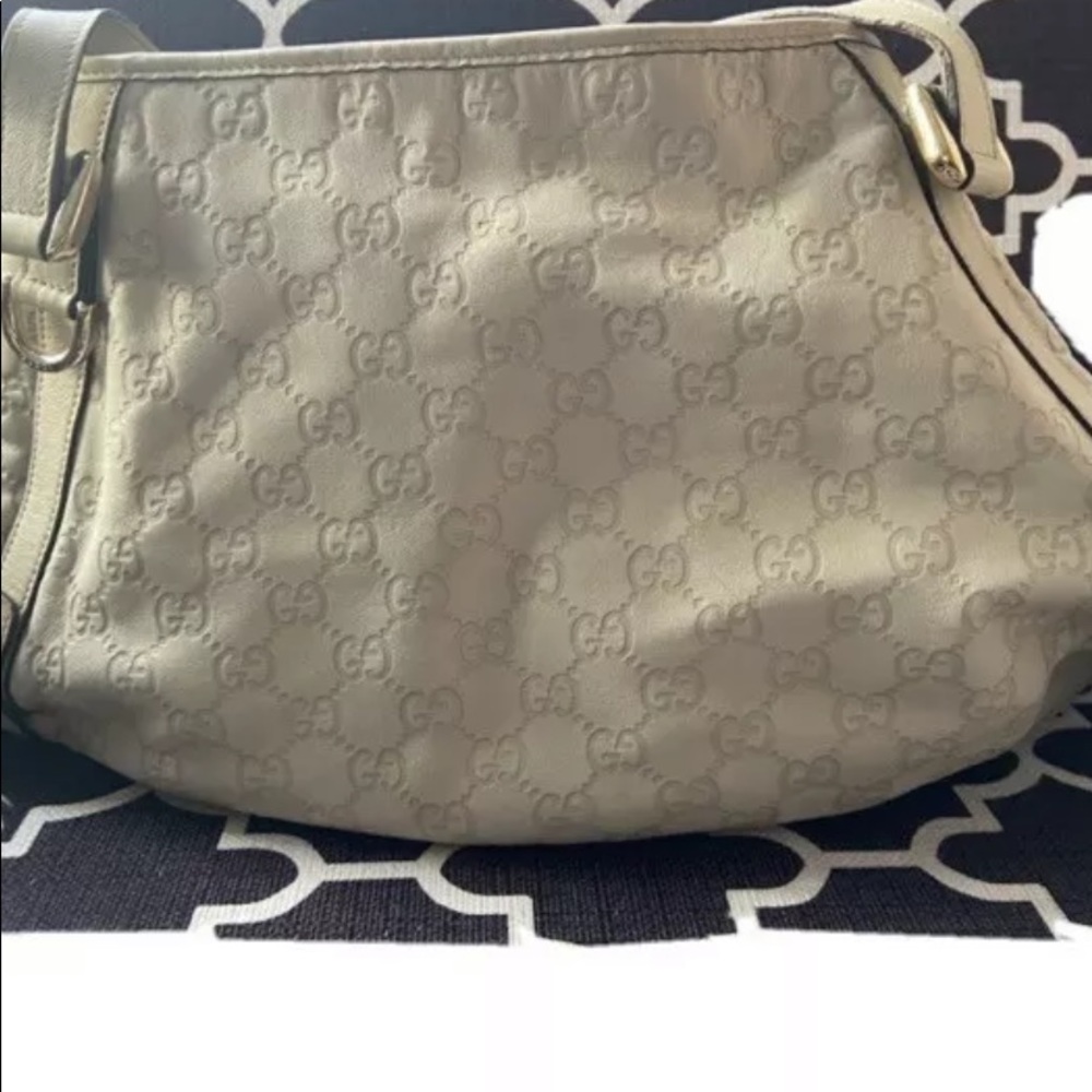 Gucci leather beige hobo bag